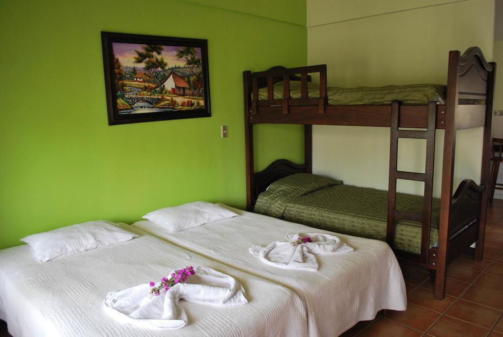 Dos Palmas Studio Apartments Río Segundo Εξωτερικό φωτογραφία