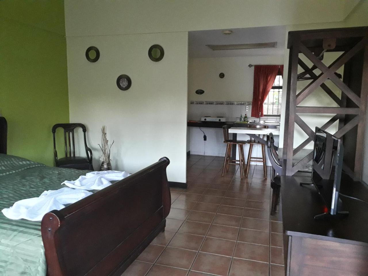 Dos Palmas Studio Apartments Río Segundo Εξωτερικό φωτογραφία